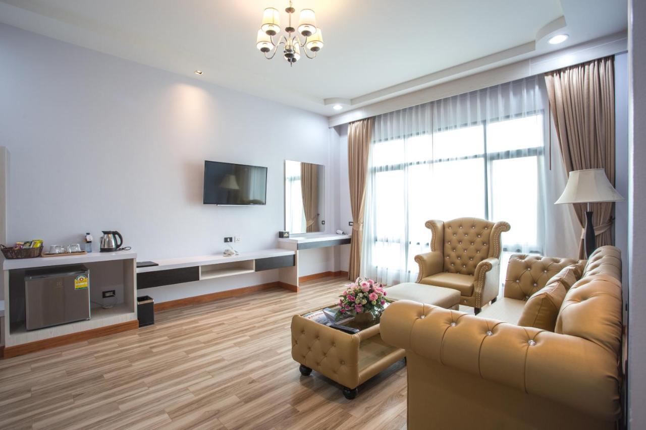 Eireann Boutique Hotel Prakhon Chai Eksteriør billede