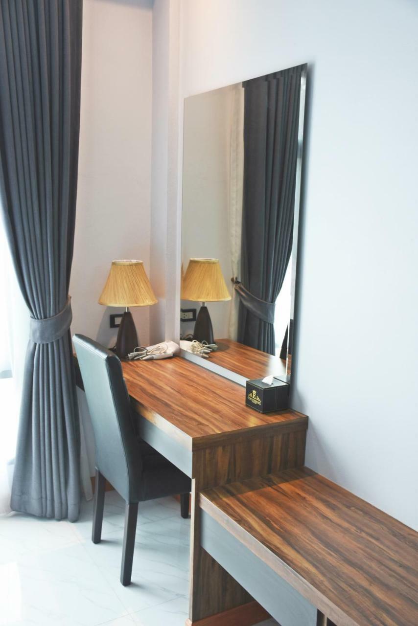Eireann Boutique Hotel Prakhon Chai Eksteriør billede